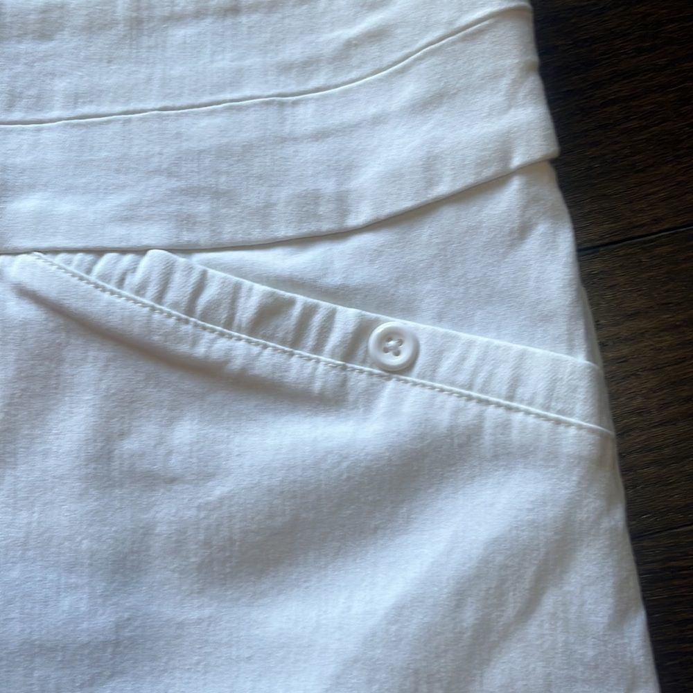 Very comfortable to wear, casual white summer pants. - Picture 10 of 16
